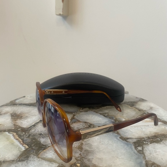 Victoria Beckham sunglasses - Picture 2 of 3